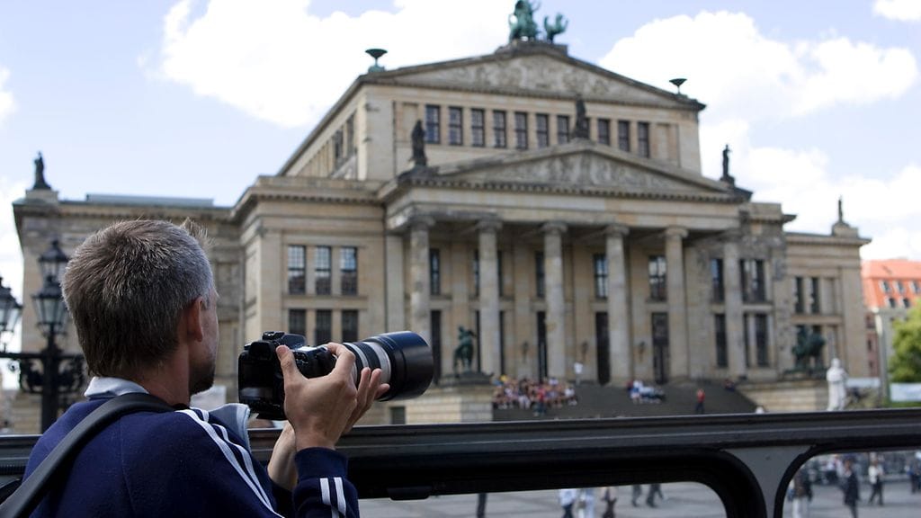 Potkut saaneen Gerhard Schindlerin tilalle nousee Bruno Kahl.