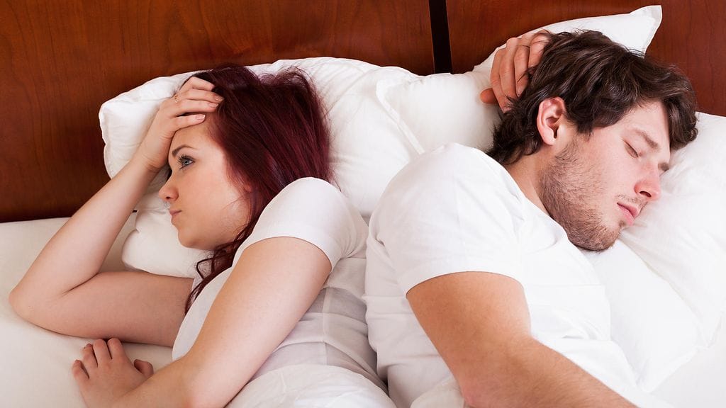 Lukijat kehottavat koskettelemaan ja keskustelemaan.