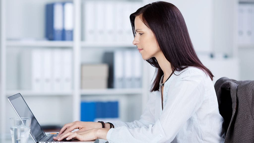 istumatyö, istua, työpaikka