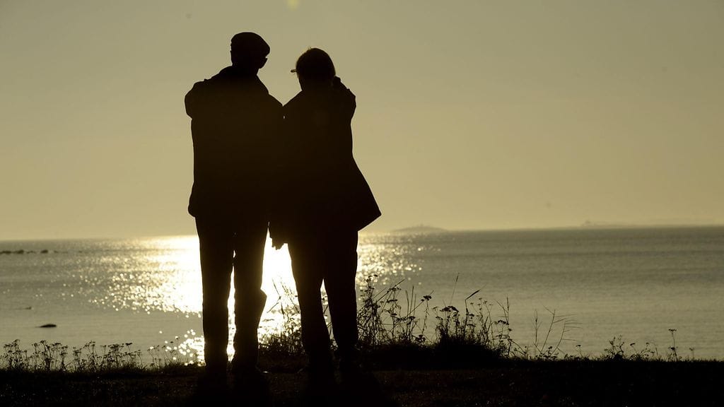 "Olen koko avioliittoaikani tuntenut eläväni vapaata, ei toisen johdattamaa, vaan omaa elämää", kertoo lukija syyksi pitkään liittoon.