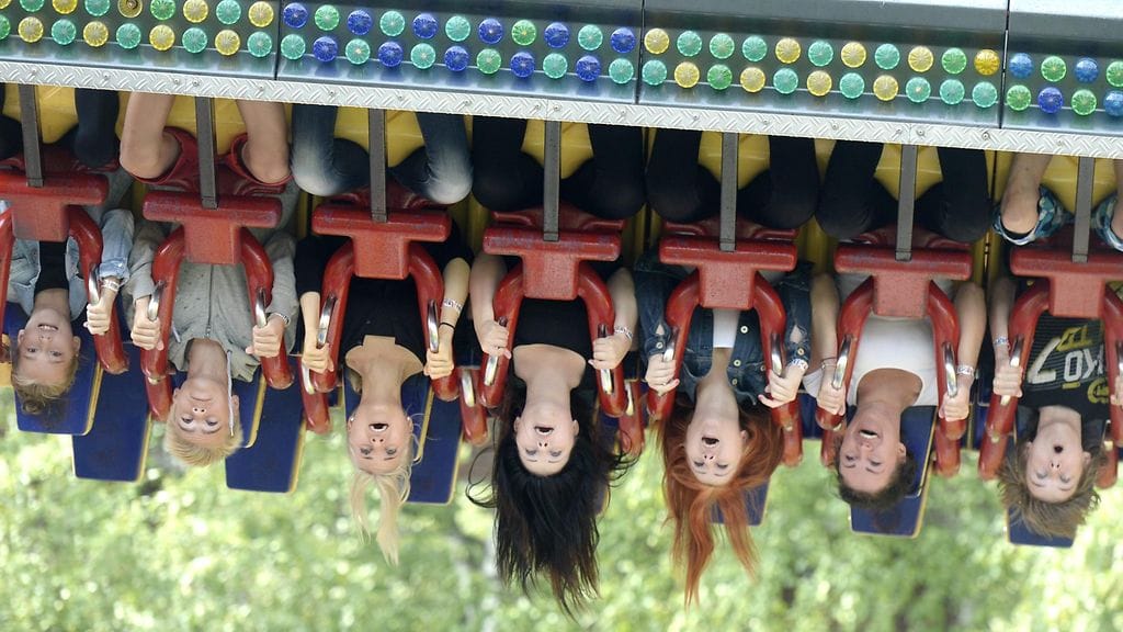 Kuvan laitteessa voi iskeä akuutti kaulakorunputoamisriski.