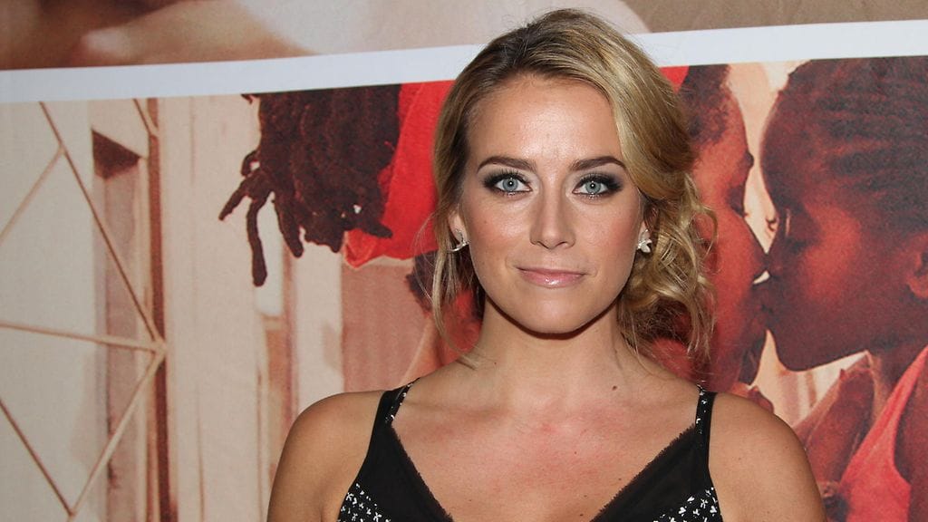 Iina Kuustosen Instagram-postauksen kuvatekstissä laitettiin julkisuuden henkilöiden nimet uusiksi.