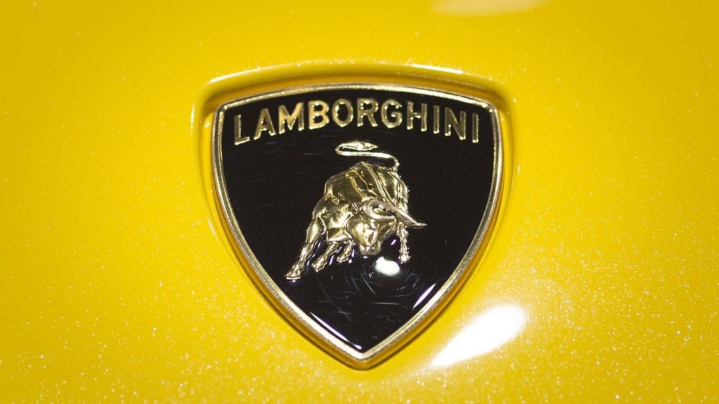 Italian viranomaiset tutkivat Volkswagenin ja sen urheiluautomerkki Lamborghinin johtajia päästöhuijauksen takia.