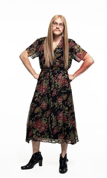 Putous sketsihahmo Mari Hakkarainen