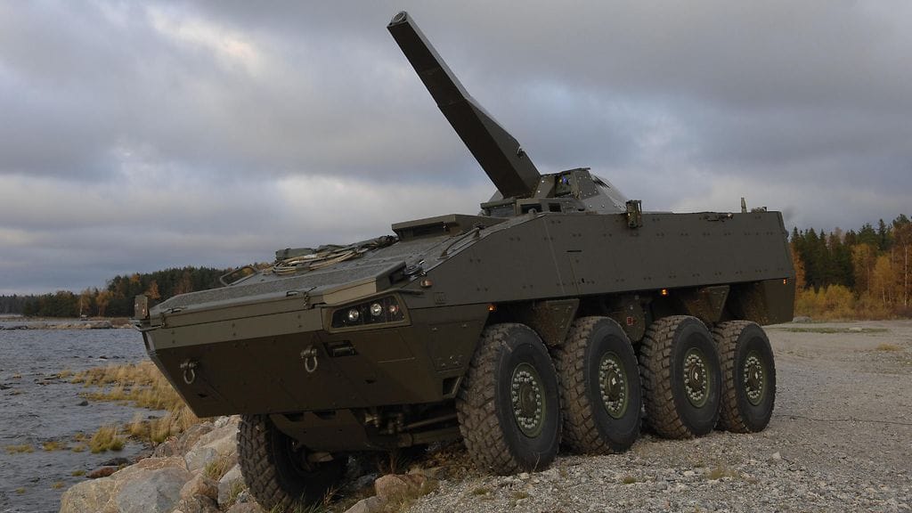 Patria vei Saudi-Arabiaan Nemo-kranaatinheittimiä 50 miljoonan euron arvosta. Kuvassa Nemo-kranaatinheitin Patria AMV -panssariajoneuvoon kiinnitettynä.