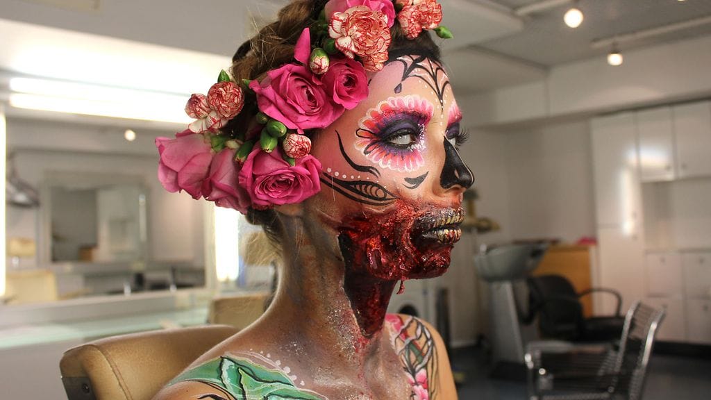 Emma Räsäsen tekemä Sugar Skull -tehostemeikki herättää ihastusta ja kauhistusta.