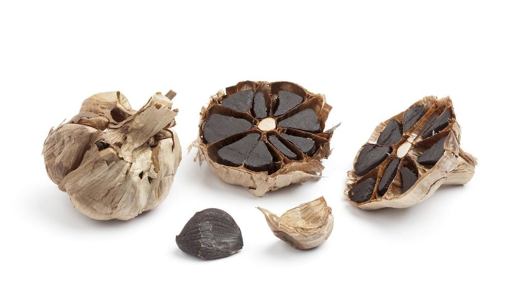 Musta valkosipuli ei suinkaan ole pilaantunut.