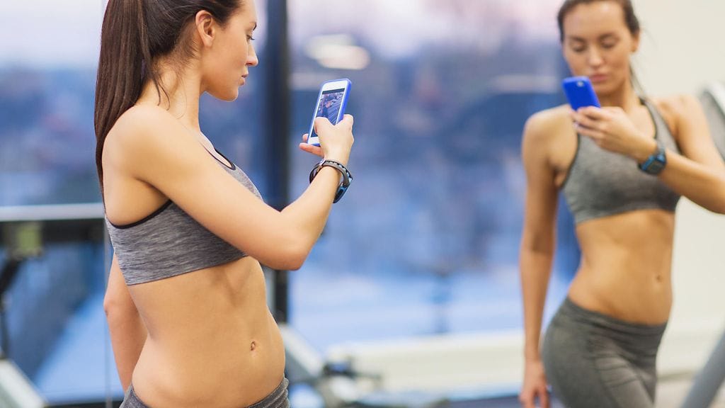 Useat Instagram-kuvat ovat maksettuja, kertoo 18-vuotias O'Neill.