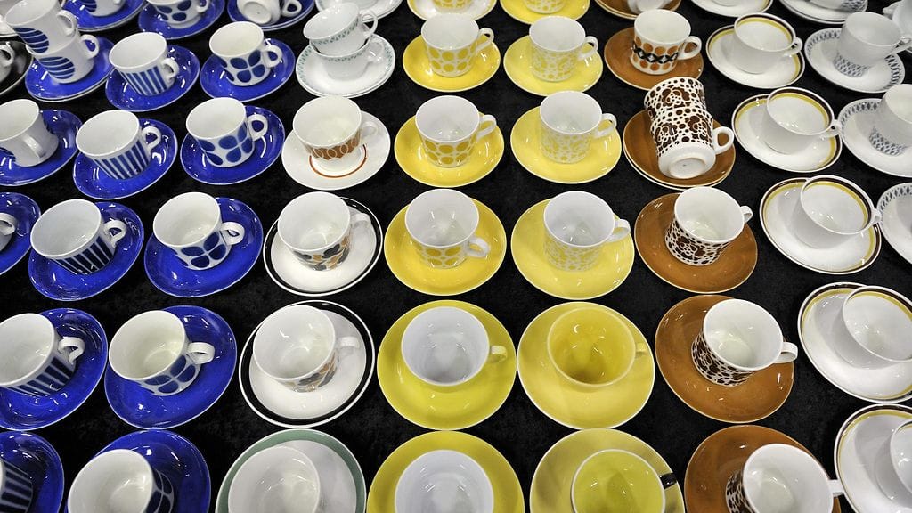 Arabian kahvikuppeja 1960-70-luvulta.