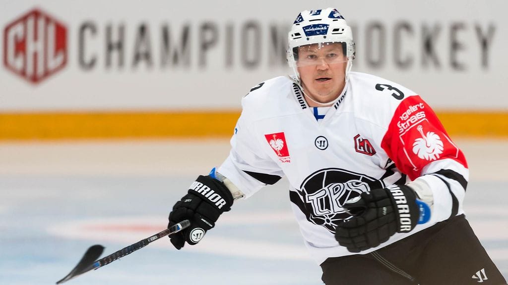 Petteri Nummelin ja TPS kohtasivat viime kaudella Storhamarin CHL:ssä.