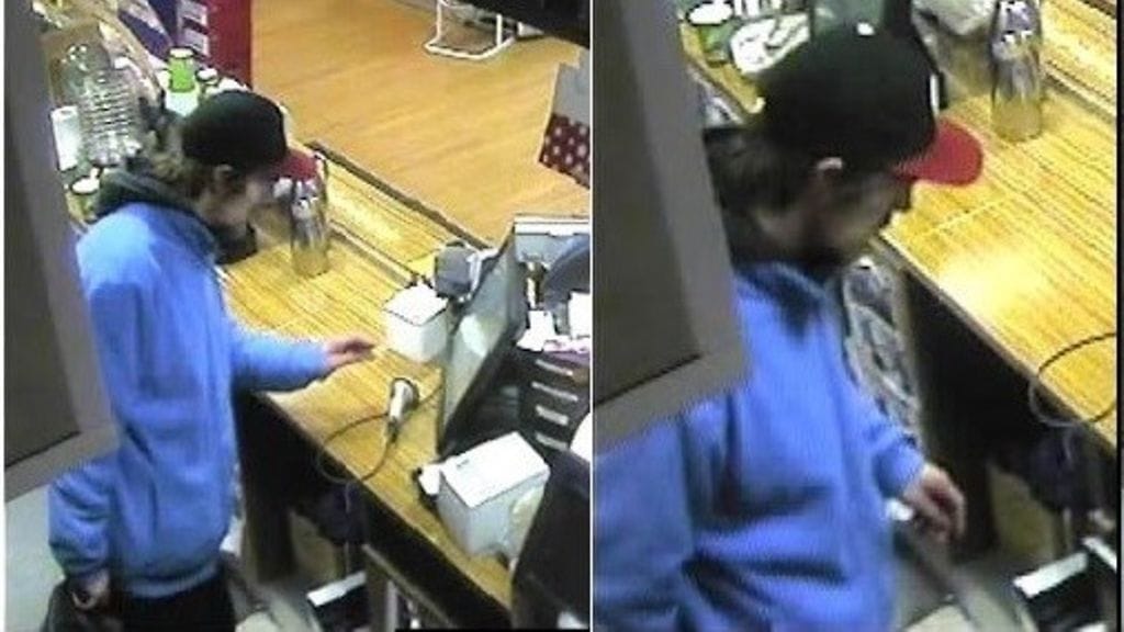 Espoo Olari Neste-huoltoasema ryöstäjä ase