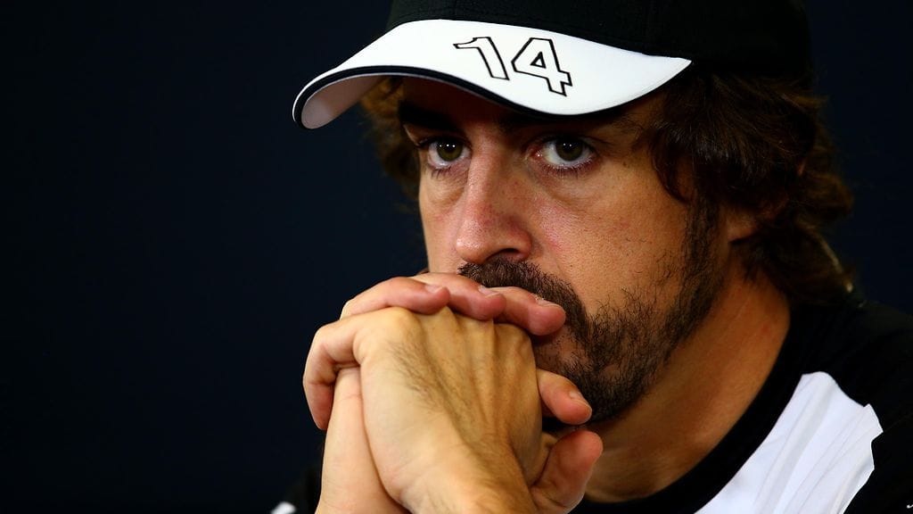 Fernando Alonsolla on kiperä tilanne McLarenilla.