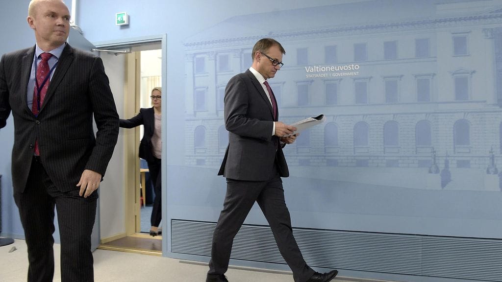 Kun Sipilä esittää presidentille hallituksen eronpyynnön, keskustan eduskuntaryhmän puheenjohtajan Antti Kaikkosen kutsusta määrätään hallitustunnustelija.