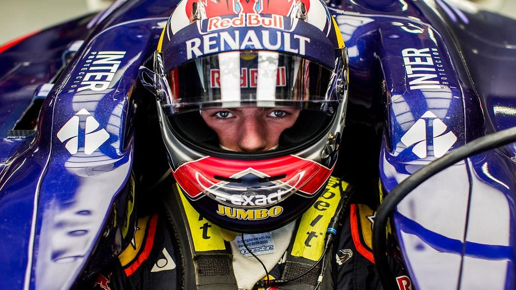 Max Verstappen debytoi F1:ssä poikkeuksellisesti jo 17-vuotiaana.