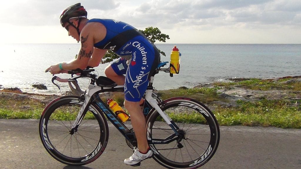 Isyystaistelua käynyt Jämsänen on purkanut tunteitaan muun muassa urheiluun – jopa siinä määrin, että hän on osallistunut muun muassa Ironman-kilpailuihin.