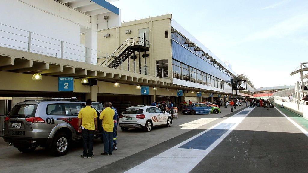 Interlagosin radalla on uusittu muun muassa varikkoaluetta.