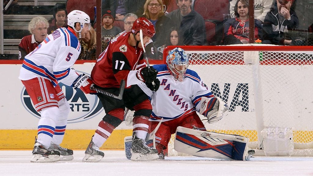 Antti Raanta valittiin ykköstähdeksi Arizonassa.