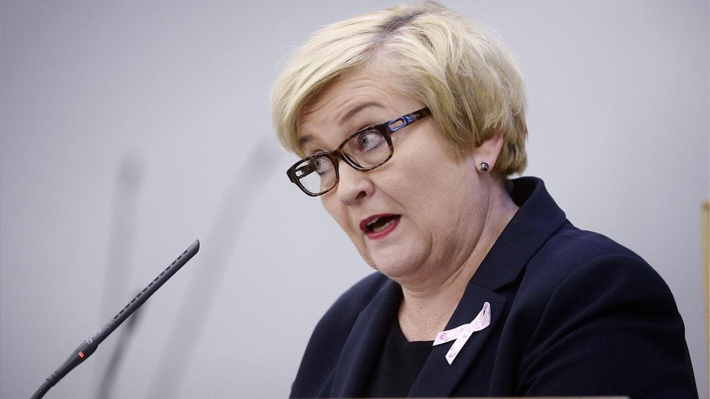 Kunta- ja uudistusministeri Anu Vehviläisen mukaan Joensuussa on paljon sellaista osaamista, jonka vuoksi tuomioistuinvirasto sopisi kaupunkiin hyvin.