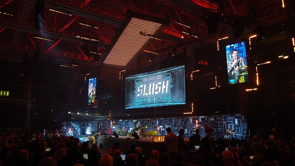 Kuva Slush -tapahtuman päälavalta.