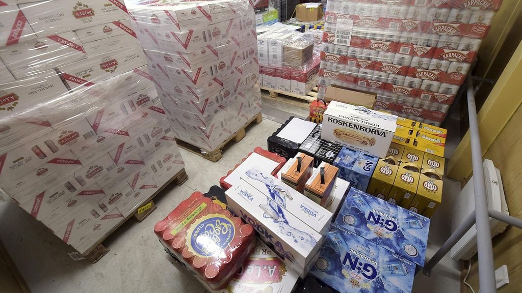 Viinakauppa.eu-sivuston toiminta laajeni koko Suomen alueelle nopeasti kesän ja syksyn aikana siten, että tilaajia oli kaikkiaan yli 1500. Kuvituskuva.