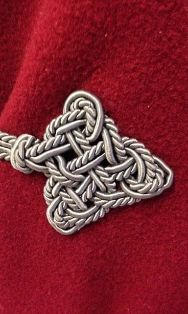 Paljastus Ville Tiihosen uudesta sketsihahmosta.