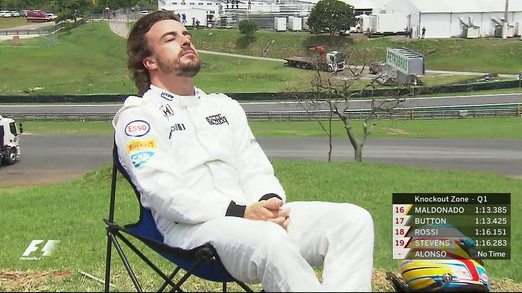 Fernando Alonsolla oli aikaa ottaa aurinkoa Brasilian gp:n aika-ajoissa.