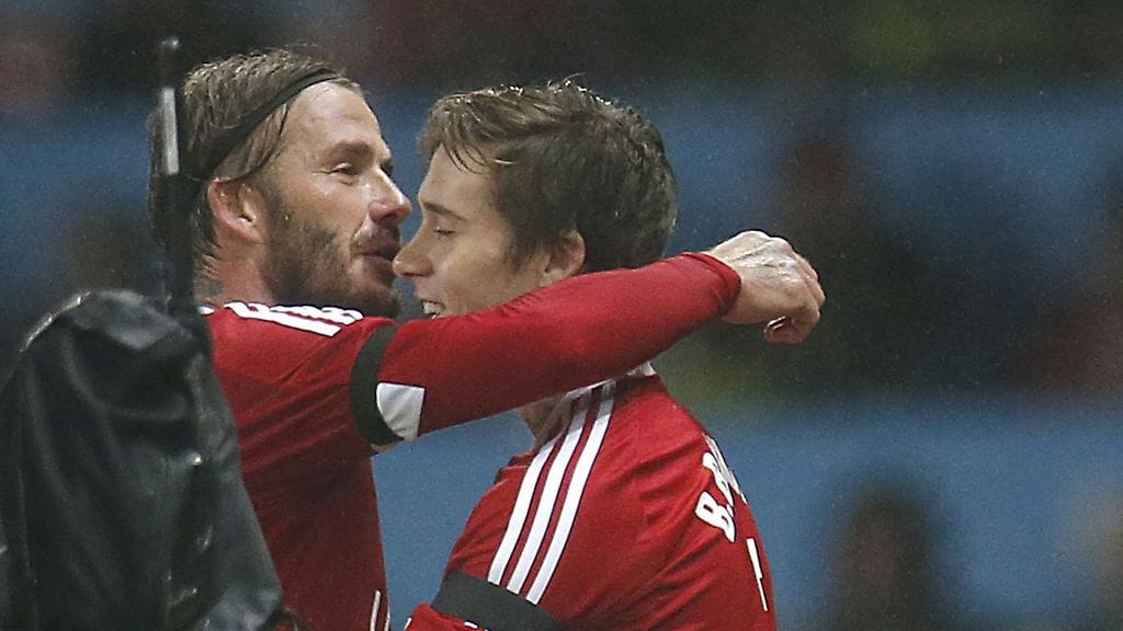 David ja Brooklyn Beckham pelasivat yhdessä marraskuussa järjestetyssä hyväntekeväisyysottelussa.