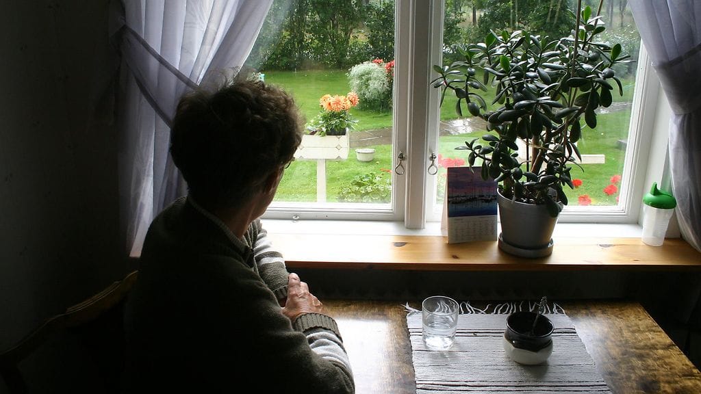 "Noina aikoina olin todella yksinäinen, vaikka asuimme yhdessä", lukija kertoo avioliitostaan. Kuvan henkilö ei liity juttuun.