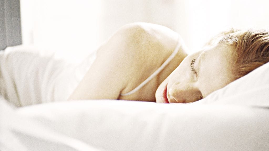 Pitkään nukkuminen aamuisin ei olekaan huono asia, tutkimukset paljastavat.