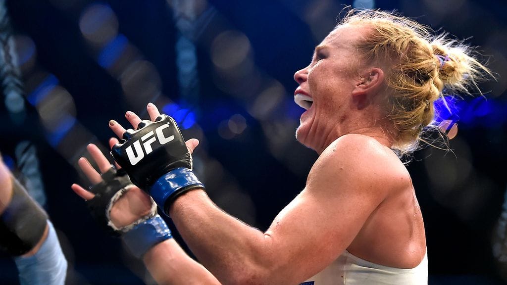 Holly Holm juhli voittoa Ronda Rouseysta villisti.