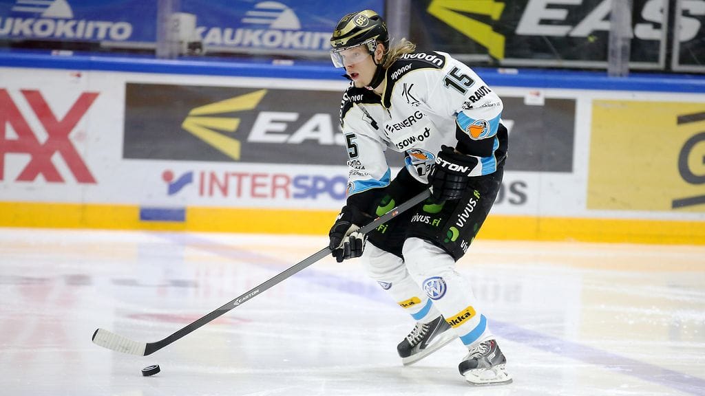 Vili Sopanen nakutti tehot 0+2 Bluesia vastaan.