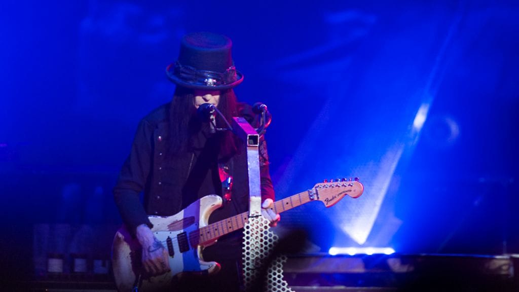 motleycrue-7