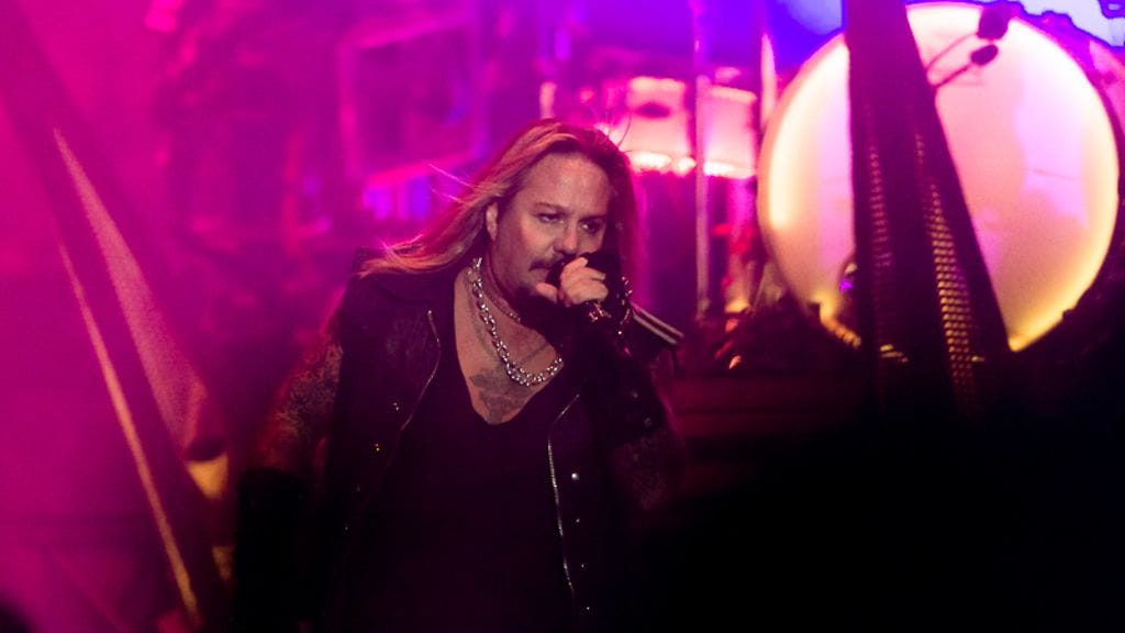 motleycrue-2