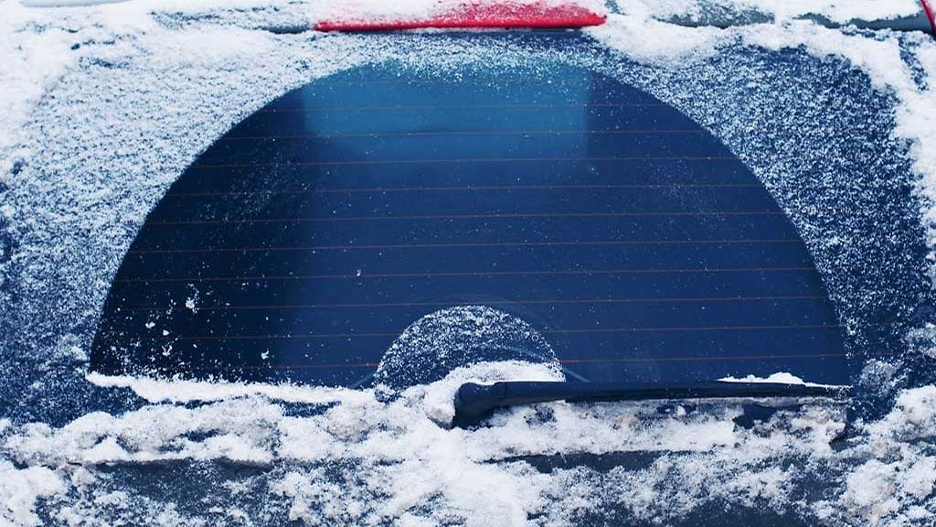 Pyyhkimien toiminta saattaa vaihdella automerkistä riippuen.