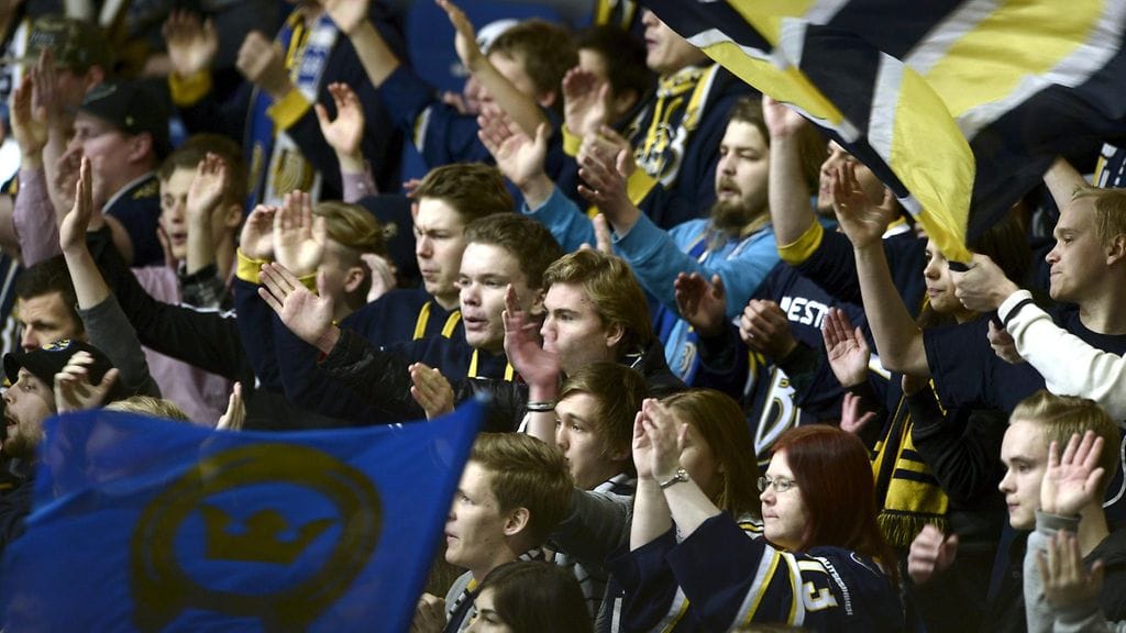 Blues-kannattajia kotiottelussa 17. marraskuuta.