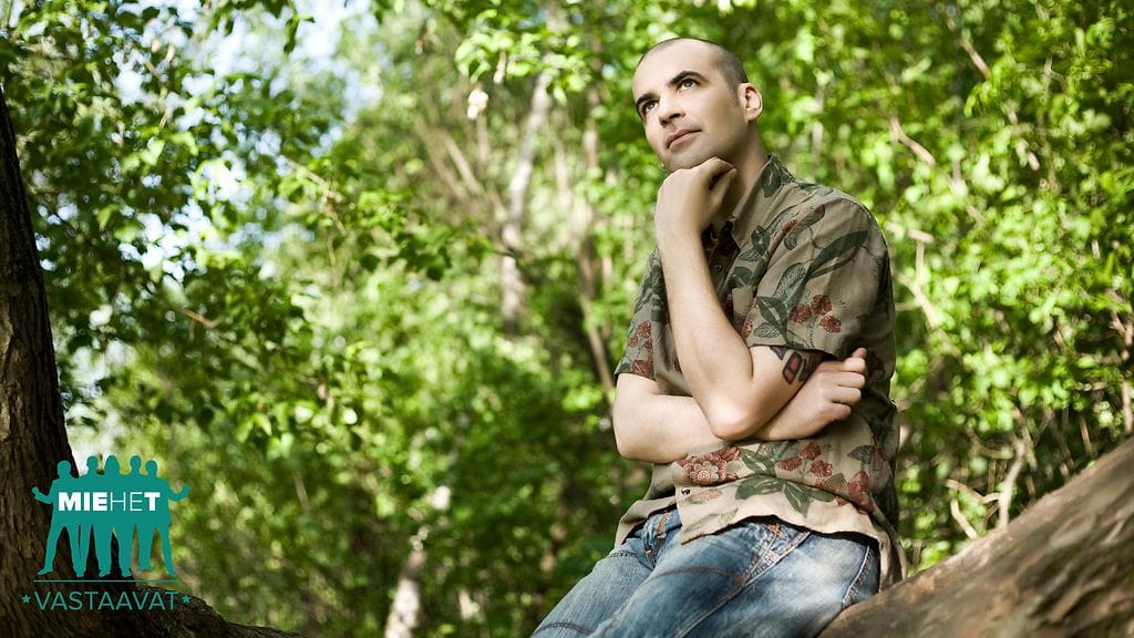 Juttusarjassa miehet vastaavat joka viikko lukijoiden kysymyksiin.