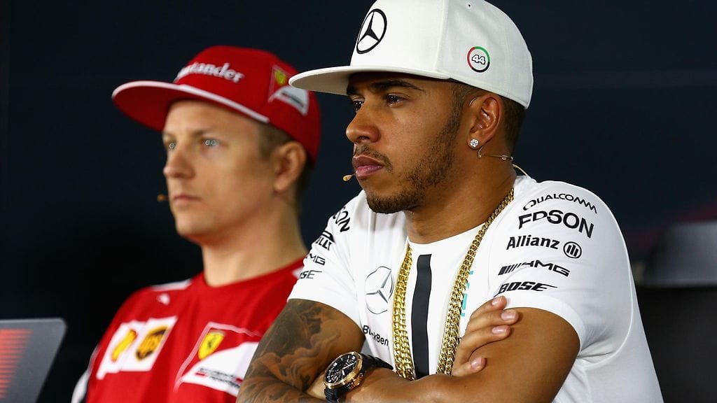 Kimi Räikkönen ja Lewis Hamilton Abu Dhabissa torstaina.