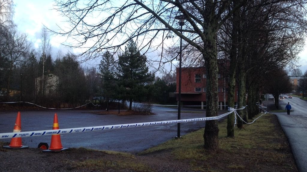 Naisen löytöpaikka on eristetty Tuusulan Hyrylässä.