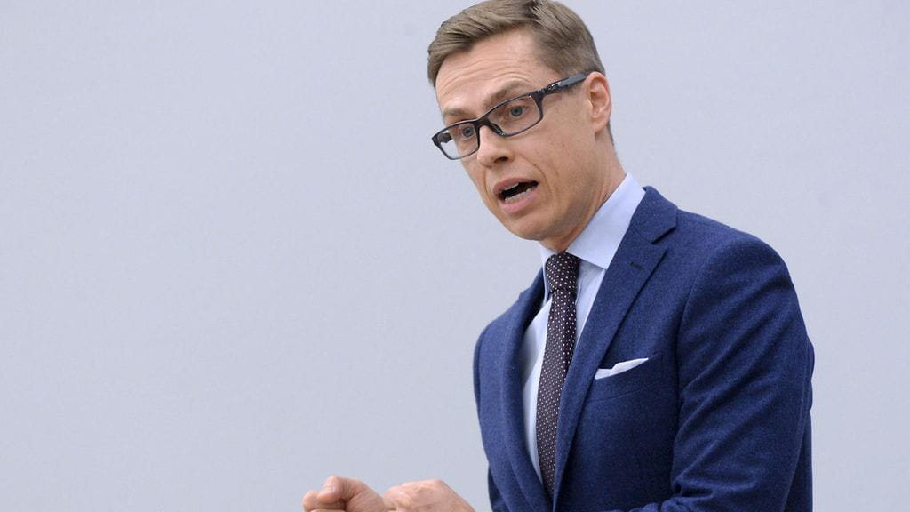 Valtiovarainministeri Alexander Stubbin (kok.) mielestä Suomea ulkopuolelta arvioivien usko maan uudistuskykyyn on alkanut hiipua.