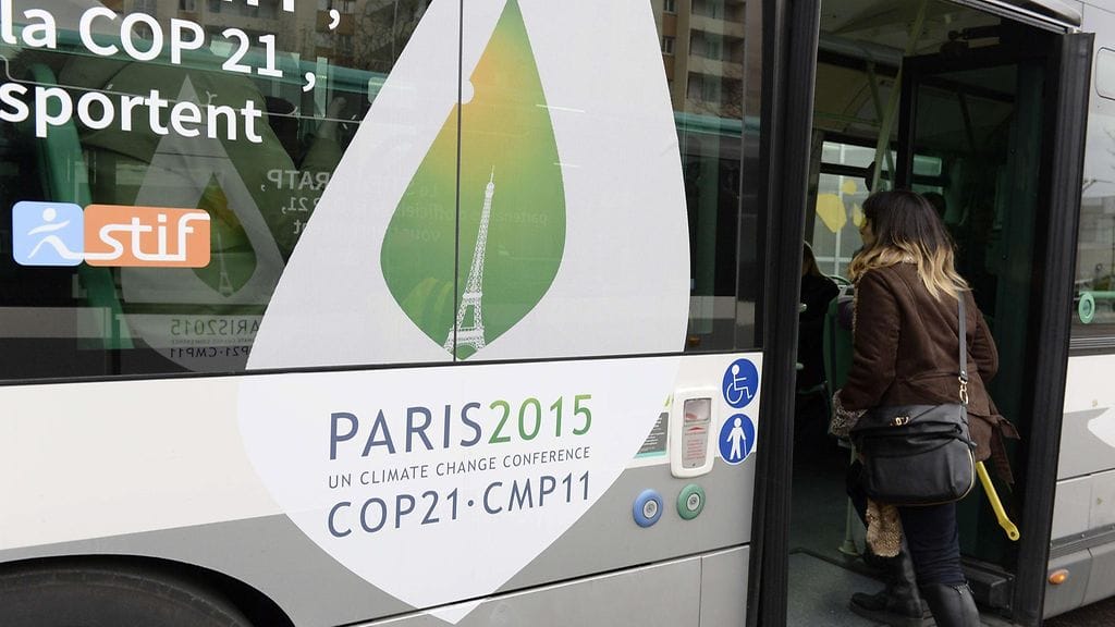 Cop21, ilmastokokous, Le Bourget, Pariisi, bussi
