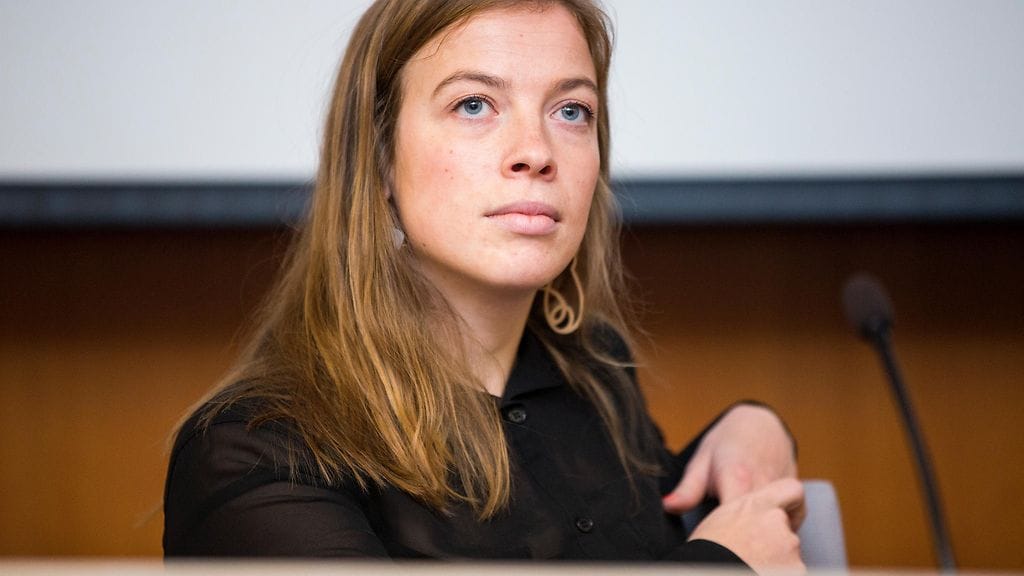 Eniten autoveroesityksessä halpenisivat suuripäästöiset ja kalliit autot, mikä on ristiriidassa päästötavoitteiden kanssa, Andersson huomauttaa.