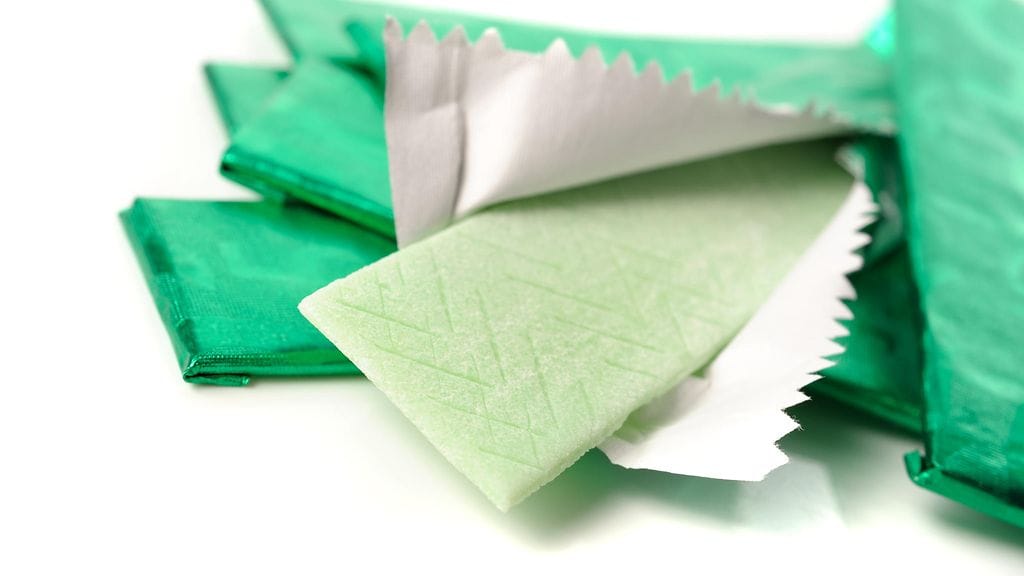 Monen ruokakaupan kassalla myydään purkkaa.