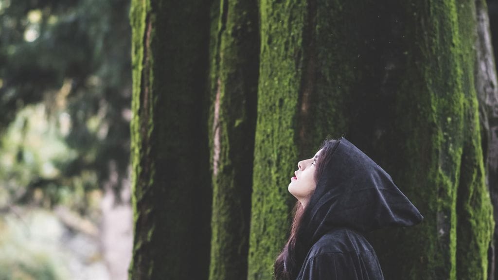 "Vaikka antaisin itseni – ruumiini – tieteelle, väistämätön tapahtuu ennemmin tai myöhemmin: kudokseni mätänevät, hajoan ja maadun." Kuvituskuva.