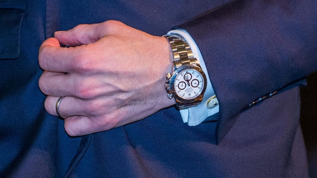 Huijauksen uhri luovutti neljä Rolex-kelloa tuomittujen miesten kahdelle yhteistyökumppanille Helsingissä huhtikuussa. Kuvituskuva.