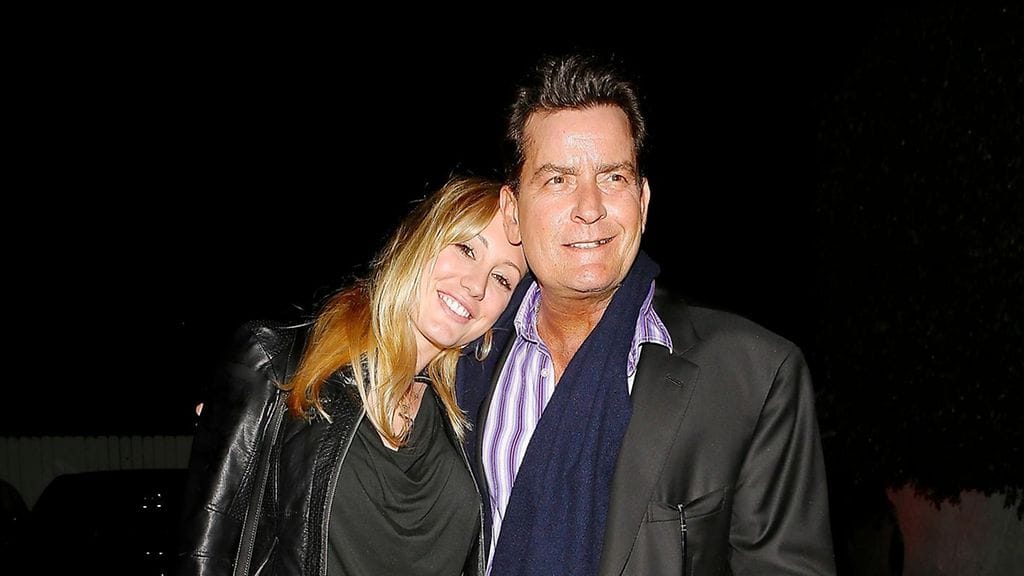 Charlie Sheen ja Scottine Ross kesäkuussa 2014.