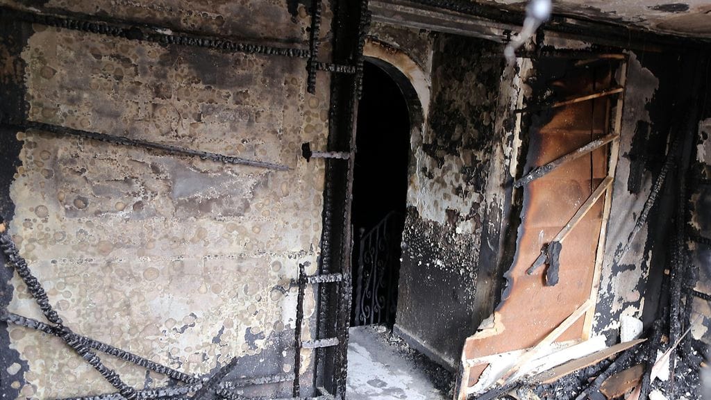 Useita ihmisiä kuoli ravintolaan tehdyssä polttopulloiskussa Kairossa.