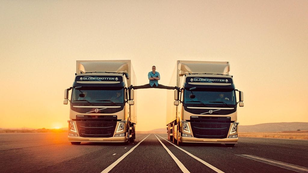 Volvon kuorma-autojen sulavaa tekniikkaa esittelevä mainos on yksi kaikkien aikojen legendaarisimmista.