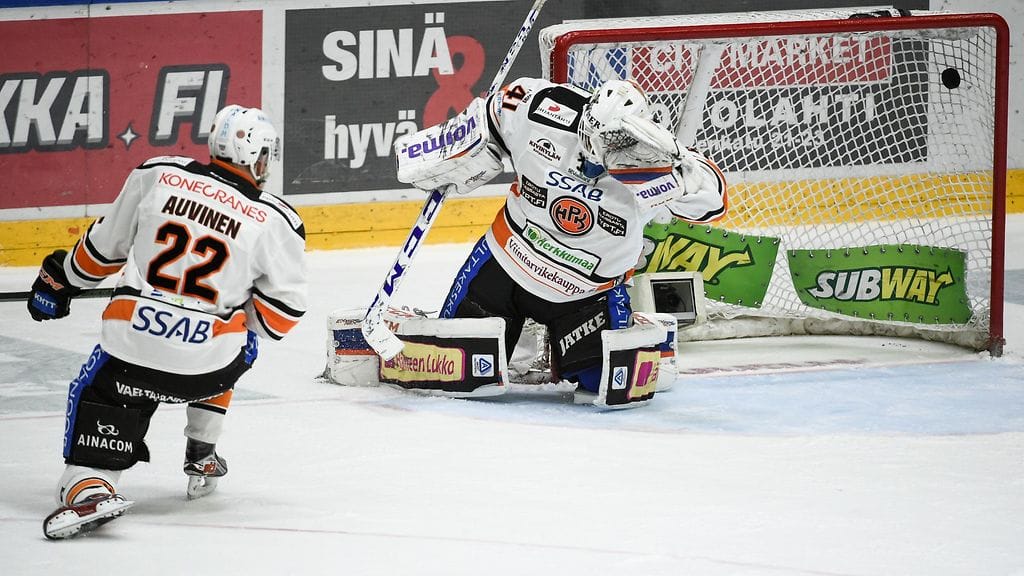 HPK:ssa lainalla ollut maalivahti Eetu Laurikainen palasi Pohjois-Amerikkaan pelaajakaupan vuoksi.