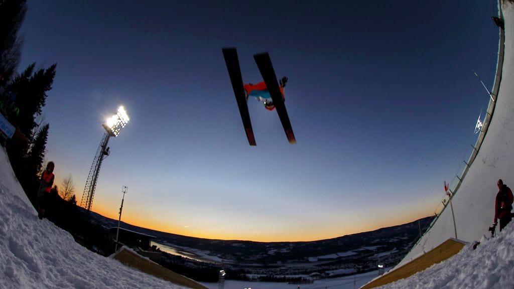 Naiset pystyivät hyppäämään oman kilpailunsa perjantaina.