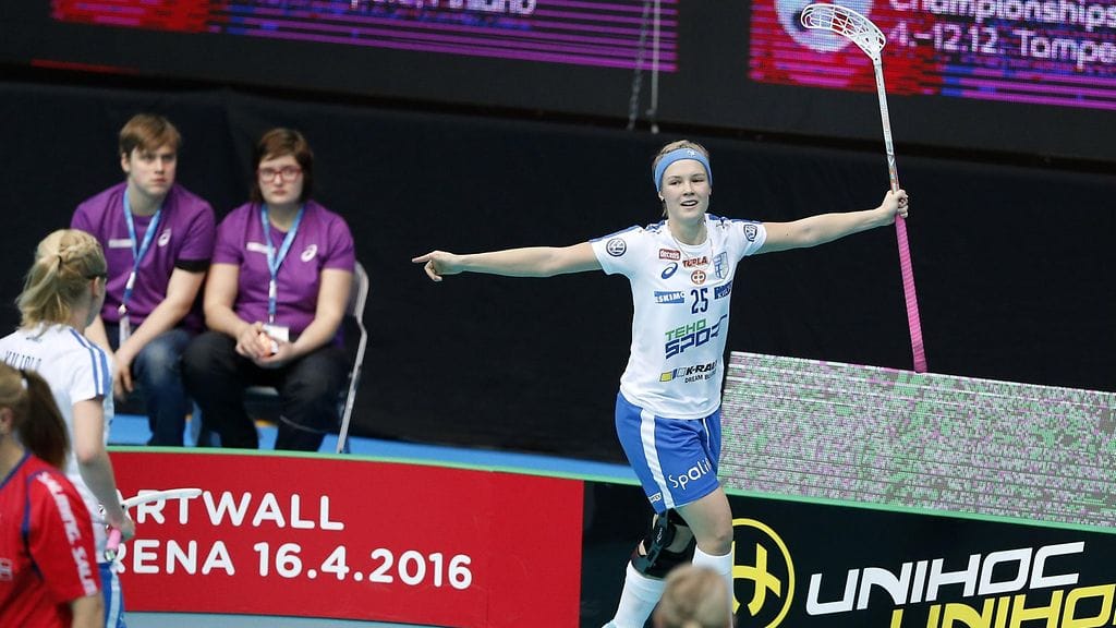 Alisa Pöllänen oli iskussa Sveitsi-ottelussa.